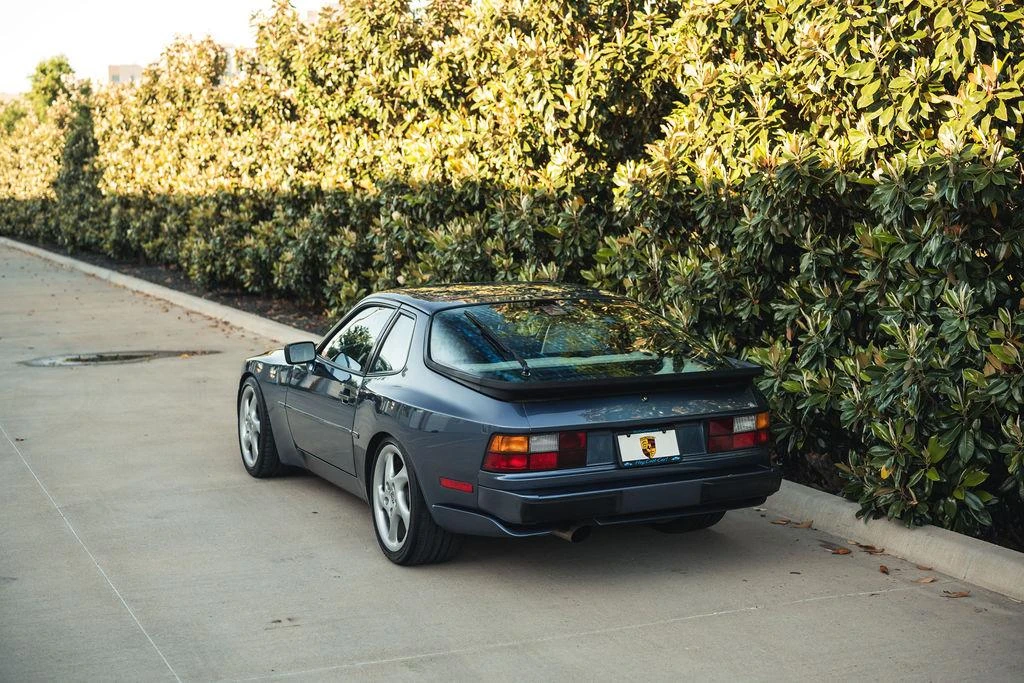 1989 Porsche 944 Turbo - Image 8 of 31