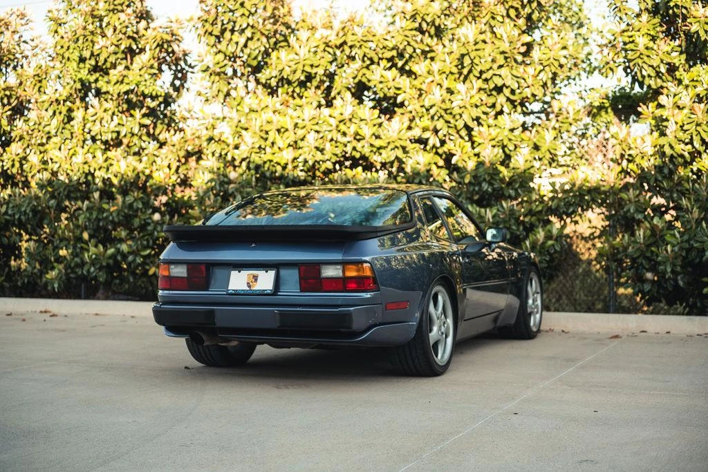 1989 Porsche 944 Turbo - Image 15 of 31