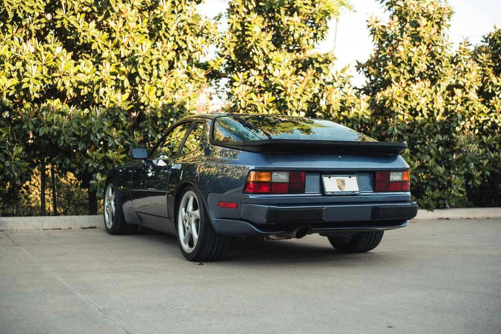 1989 Porsche 944 Turbo - Image 9 of 31