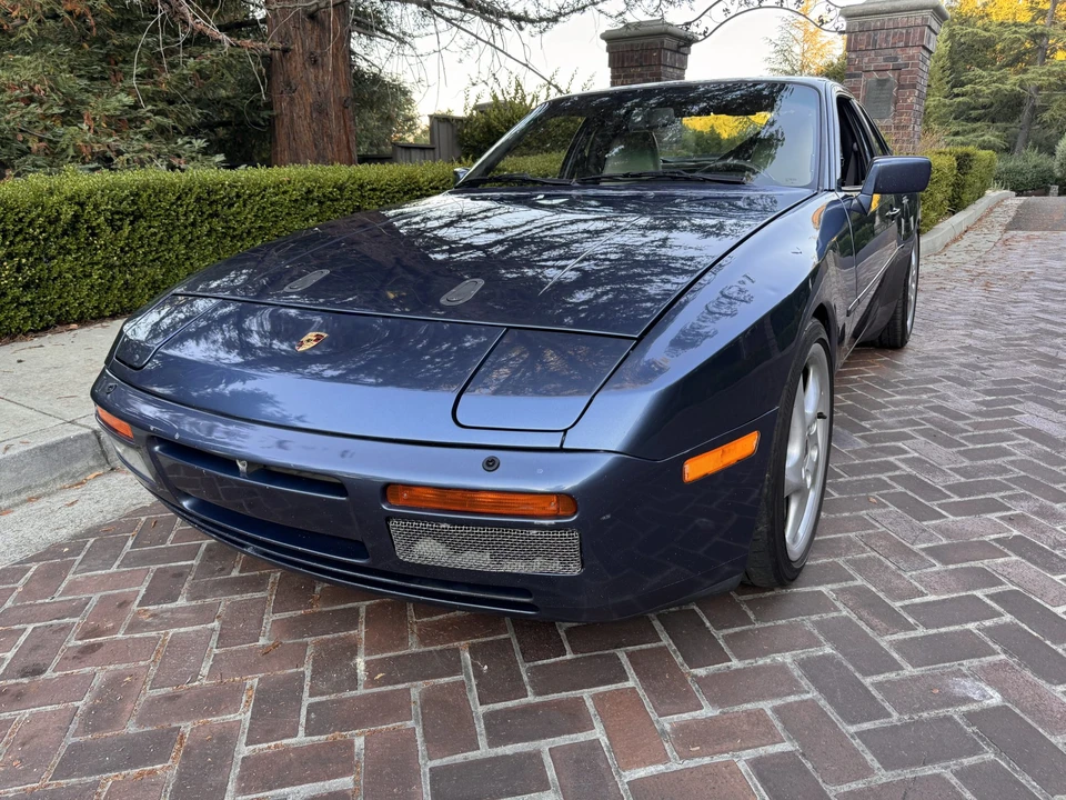 1989 Porsche 944 Turbo - Image 2 of 31