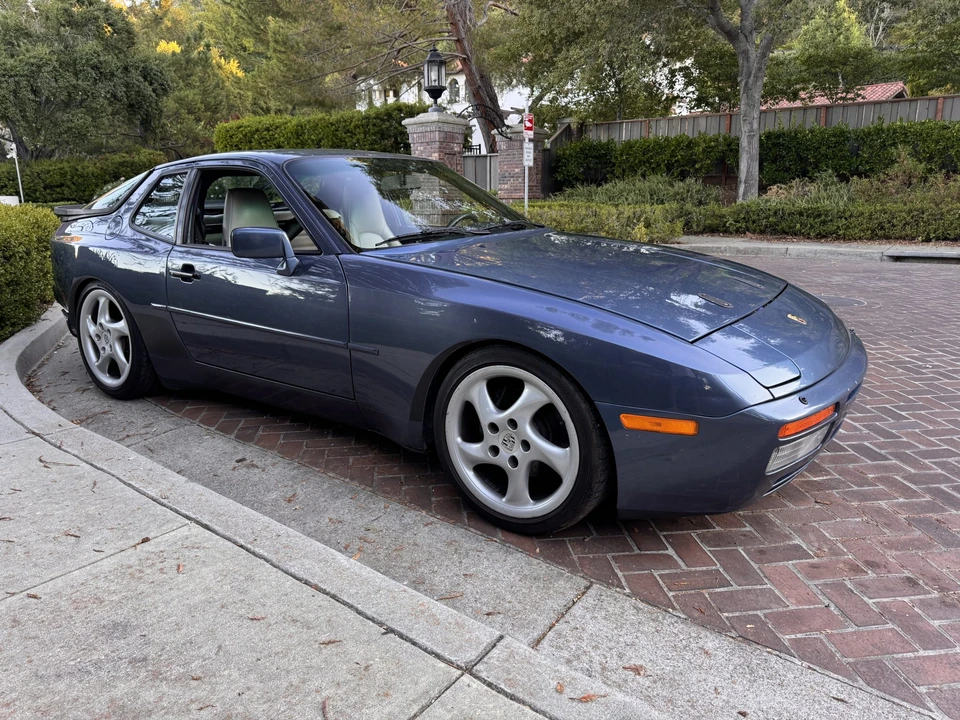 1989 Porsche 944 Turbo - Image 10 of 31