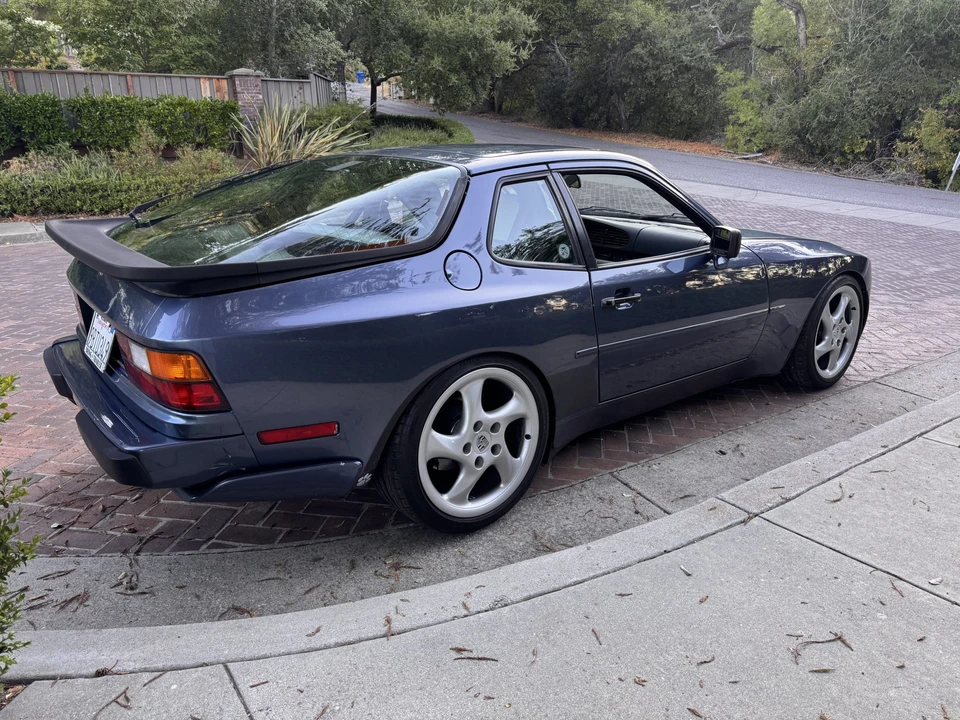 1989 Porsche 944 Turbo - Image 9 of 31