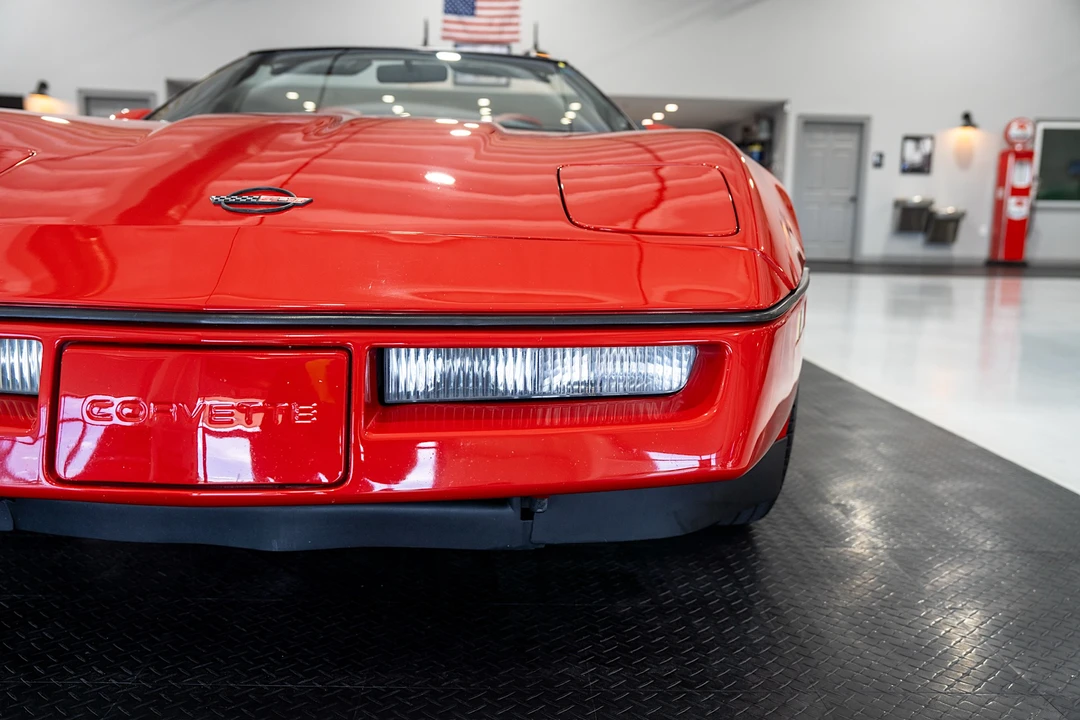 1990 Chevrolet Corvette C4 - Image 24 of 31