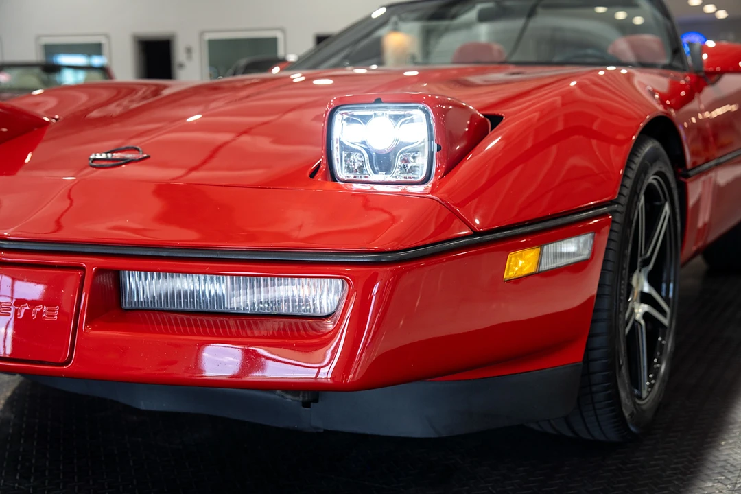 1990 Chevrolet Corvette C4 - Image 25 of 31