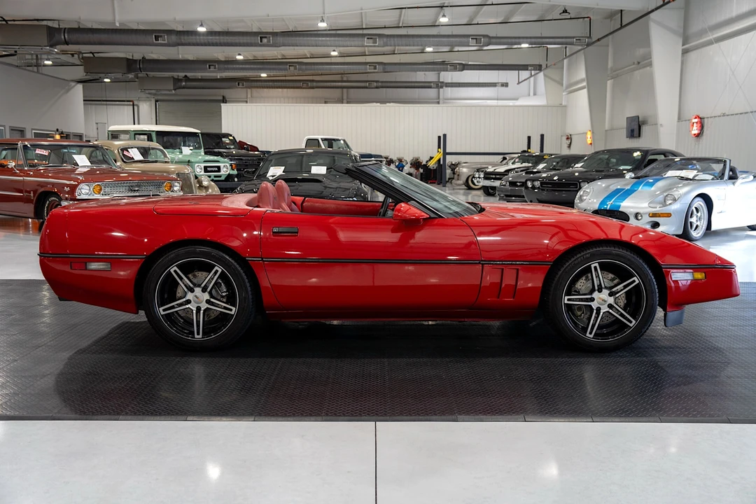 1990 Chevrolet Corvette C4 - Image 13 of 31