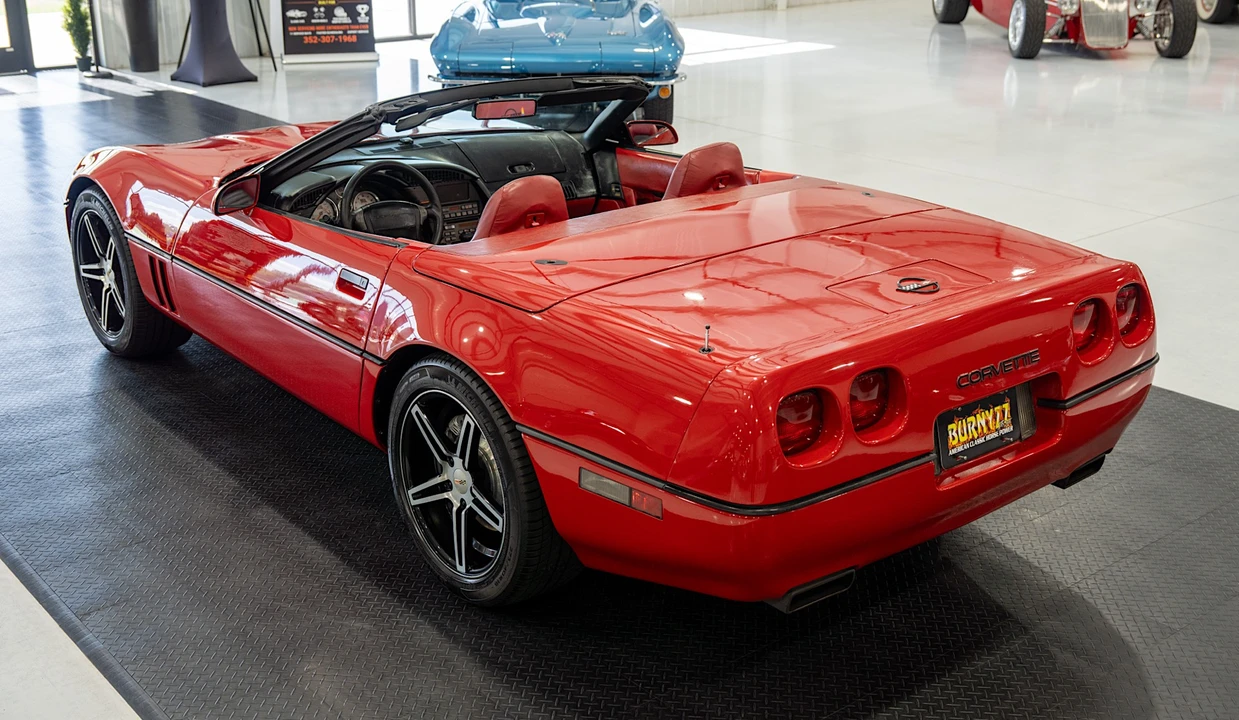 1990 Chevrolet Corvette C4 - Image 8 of 31