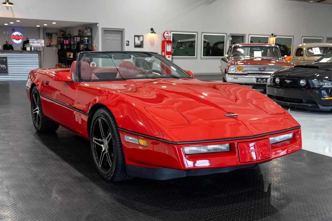 1990 Chevrolet Corvette C4 - Image 2 of 31