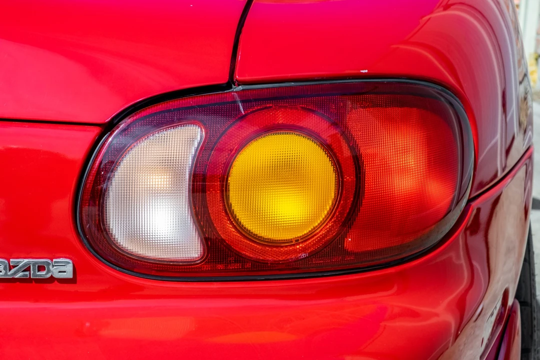 1999 Mazda NB MX-5 Miata - Image 26 of 31