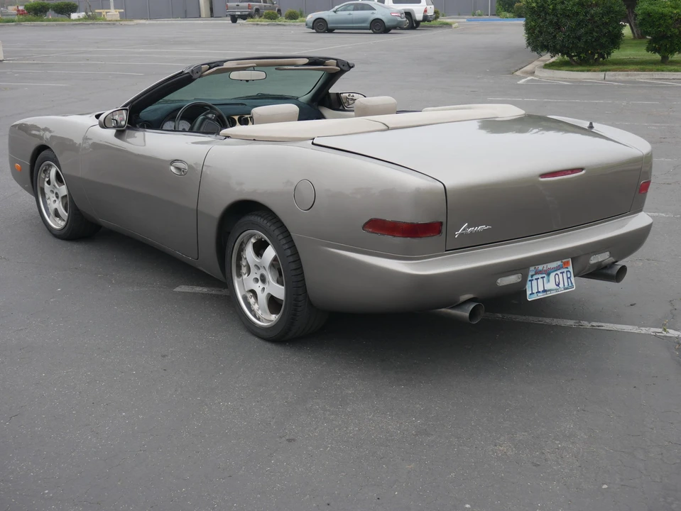 2002 Studebaker Avanti - Image 14 of 31