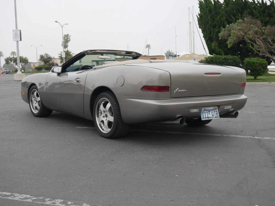 2002 Studebaker Avanti - Image 15 of 31
