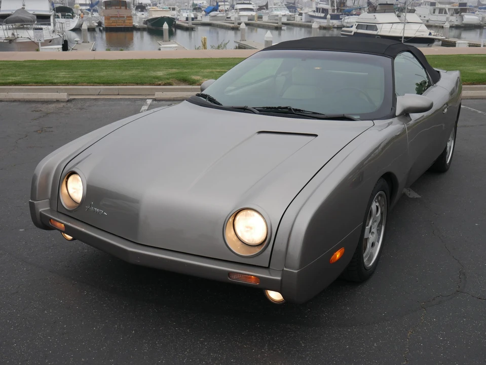 2002 Studebaker Avanti - Image 24 of 31