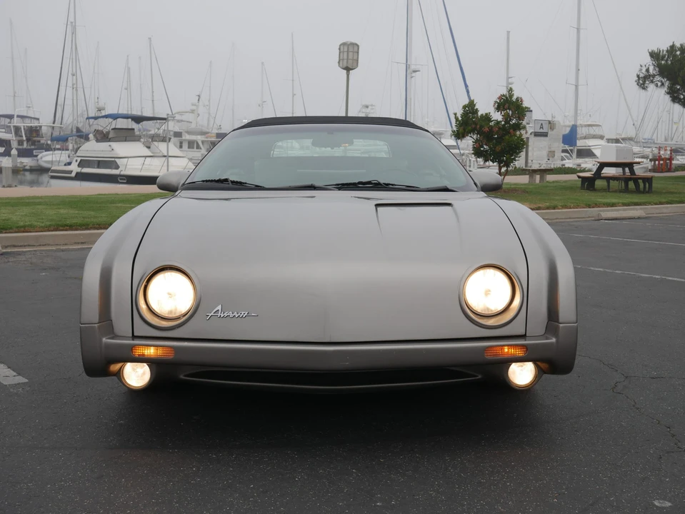 2002 Studebaker Avanti - Image 27 of 31
