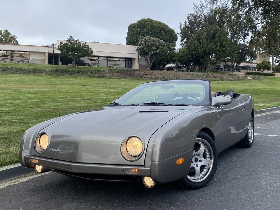 2002 Studebaker Avanti - Image 2 of 31
