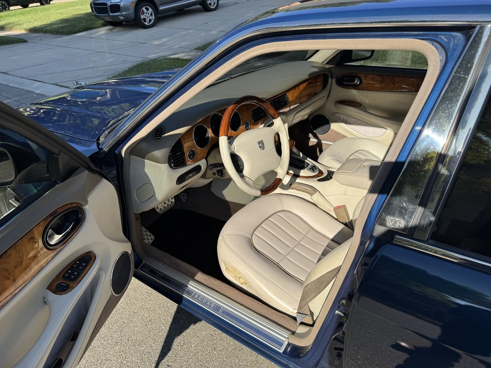 2002 Jaguar X308 XJ - Image 31 of 31