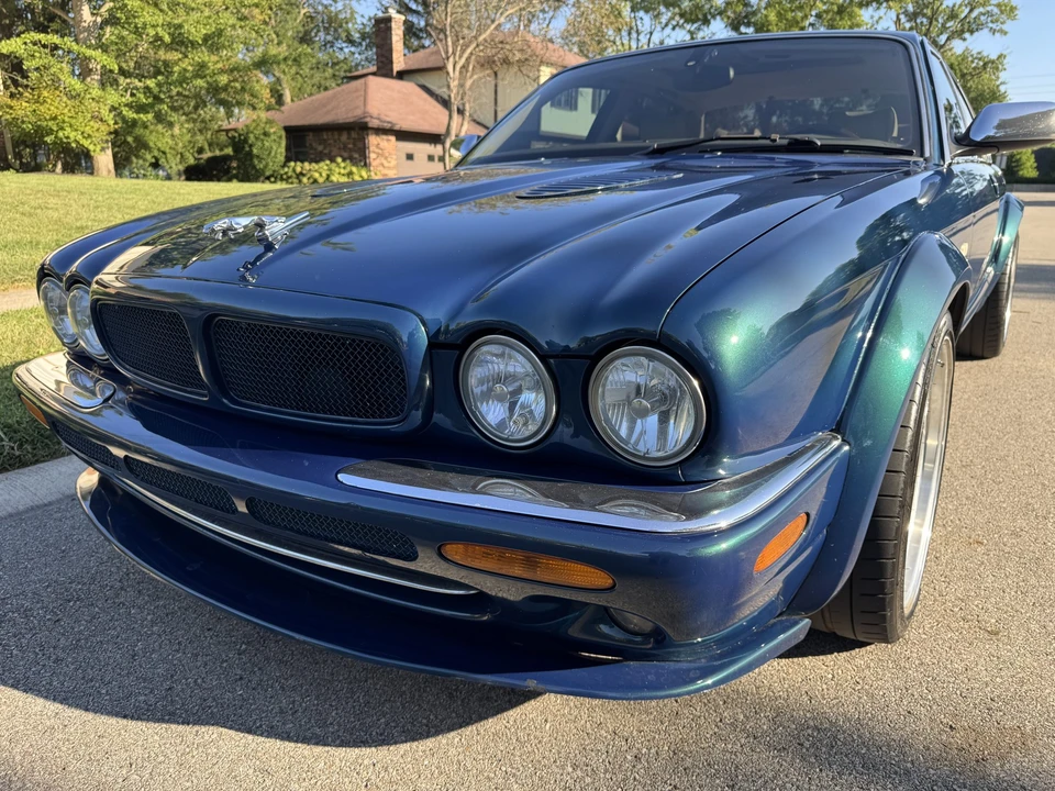 2002 Jaguar X308 XJ - Image 2 of 31