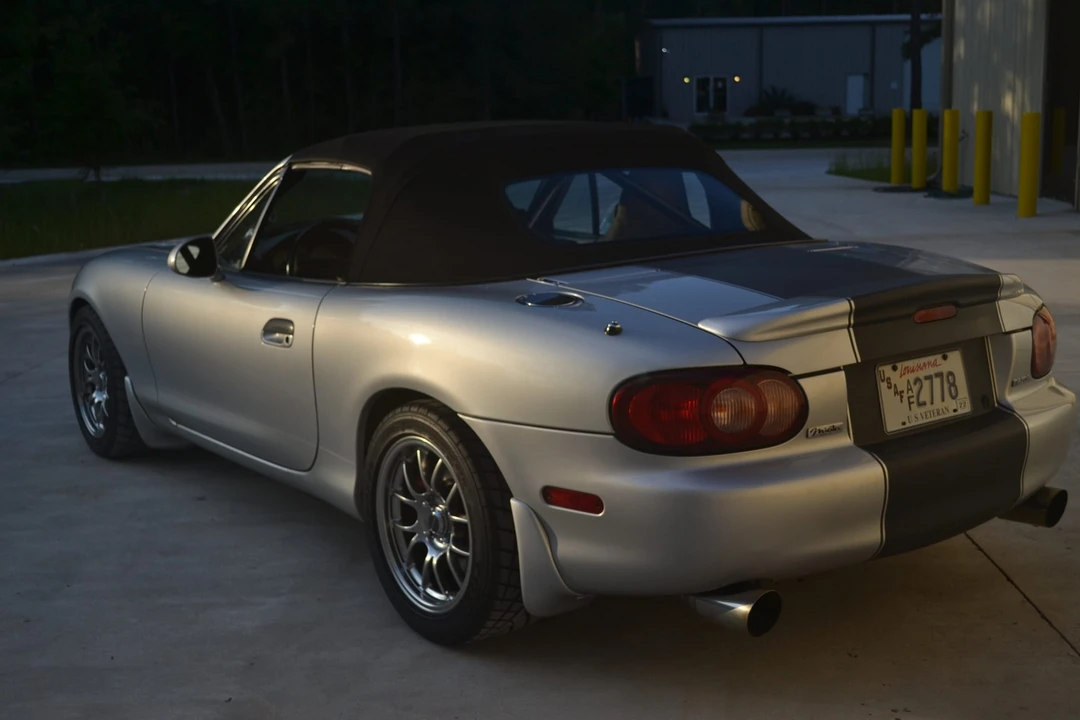 2002 Mazda NB MX-5 Miata - Image 19 of 31