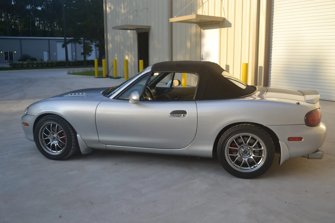 2002 Mazda NB MX-5 Miata - Image 16 of 31