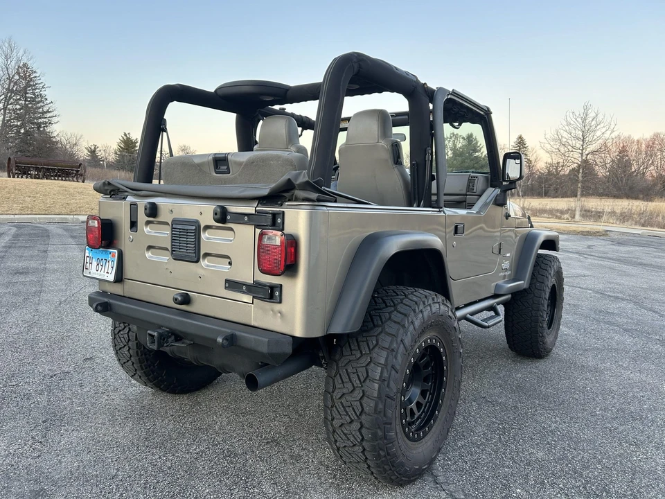 2003 Jeep TJ Wrangler - Image 28 of 31