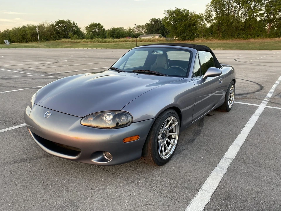 2004 Mazda NB Mazdaspeed MX-5 Miata - Image 10 of 31