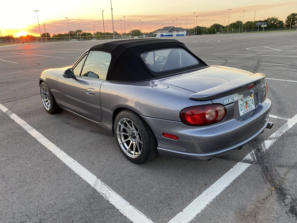 2004 Mazda NB Mazdaspeed MX-5 Miata - Image 12 of 31