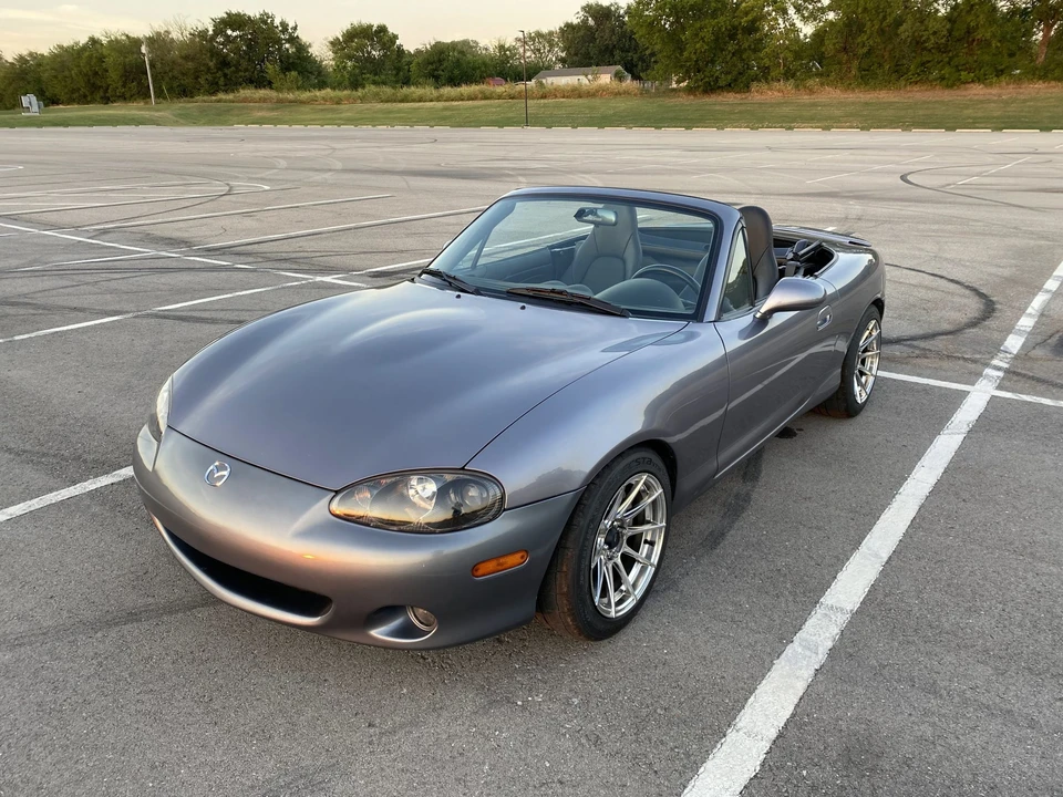 2004 Mazda NB Mazdaspeed MX-5 Miata - Image 2 of 31