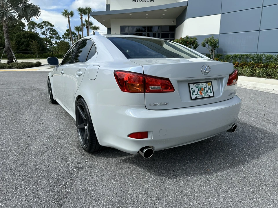 2006 Lexus IS 2nd Gen - Image 16 of 31