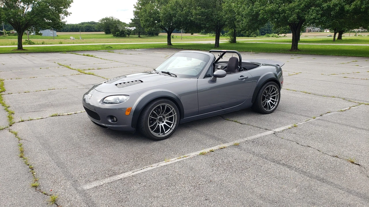 2006 Mazda NC MX-5 Miata - Image 4 of 31