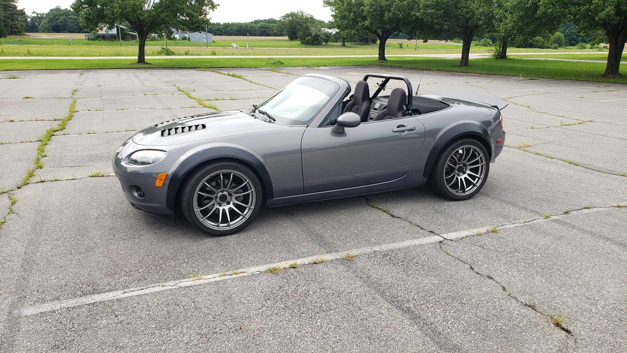 2006 Mazda NC MX-5 Miata - Image 6 of 31