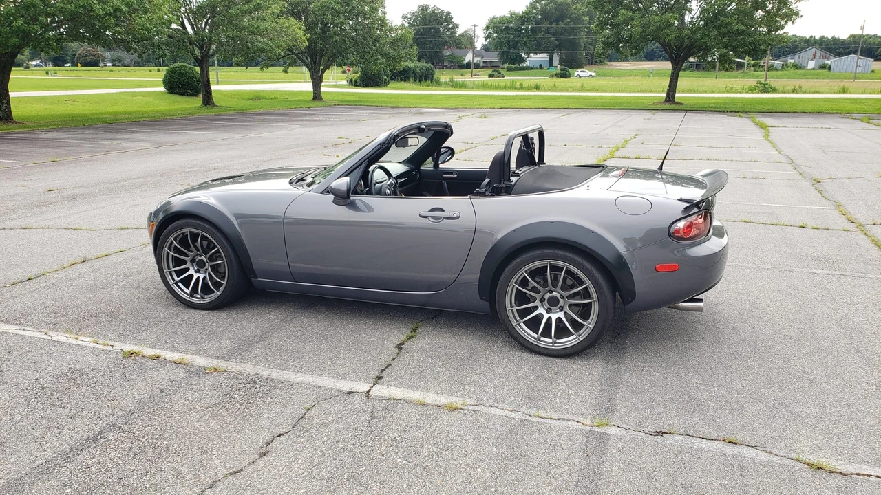 2006 Mazda NC MX-5 Miata - Image 13 of 31