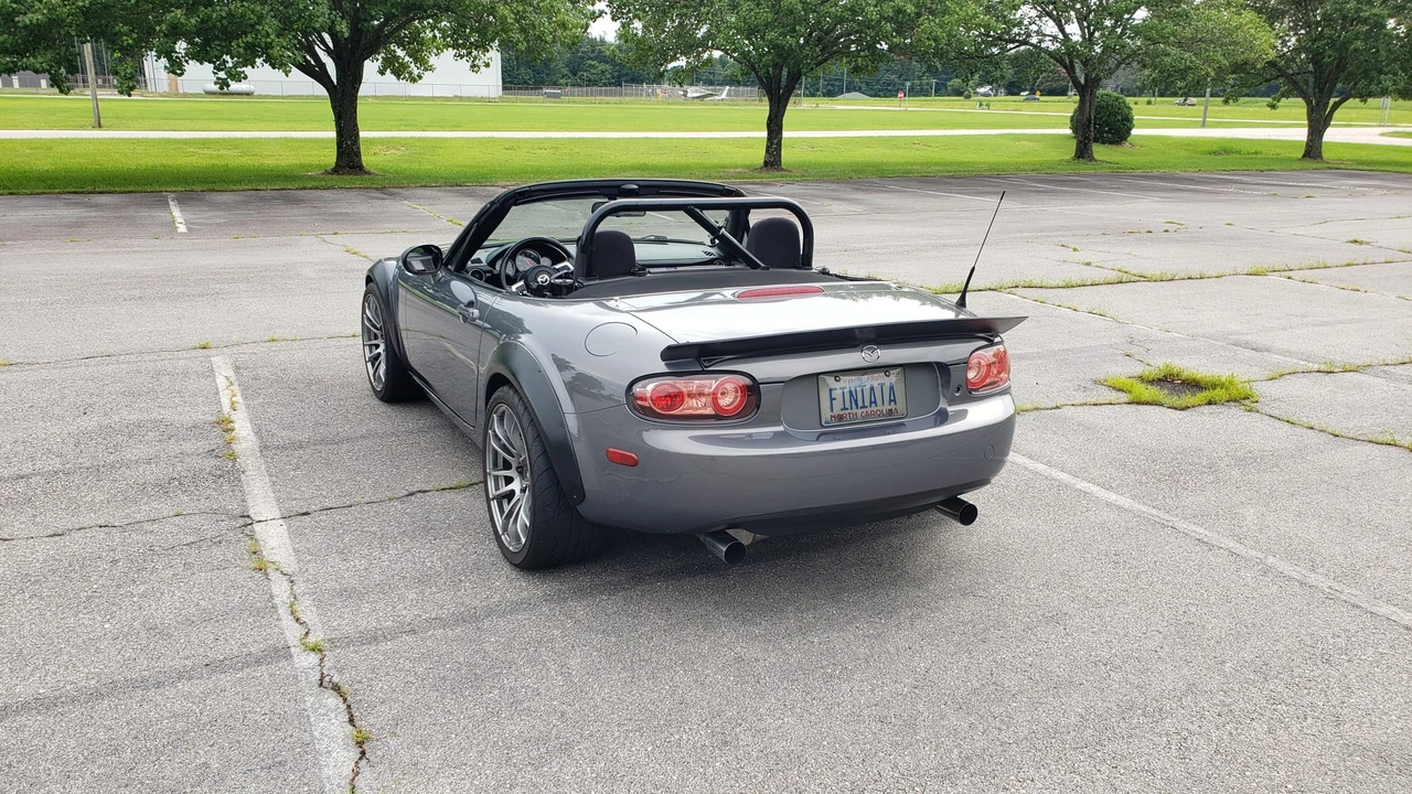 2006 Mazda NC MX-5 Miata - Image 19 of 31