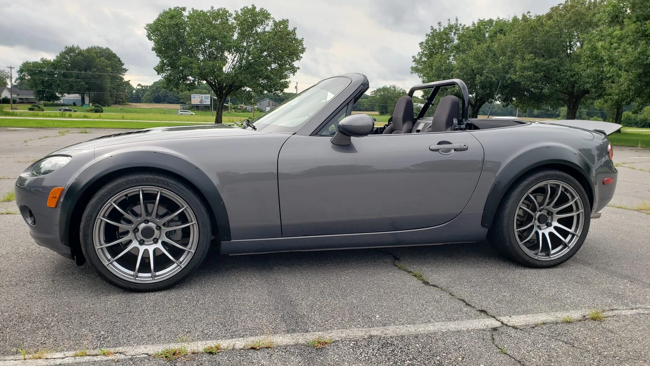 2006 Mazda NC MX-5 Miata - Image 9 of 31