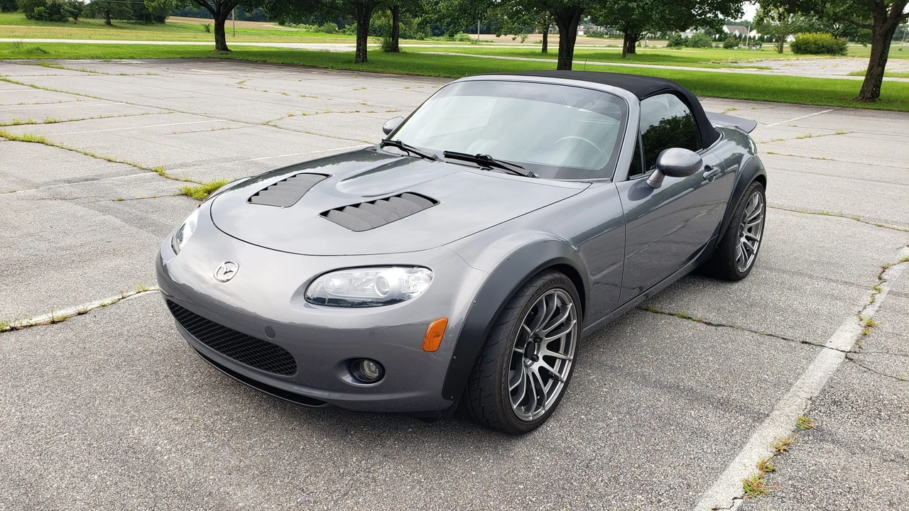 2006 Mazda NC MX-5 Miata - Image 2 of 31