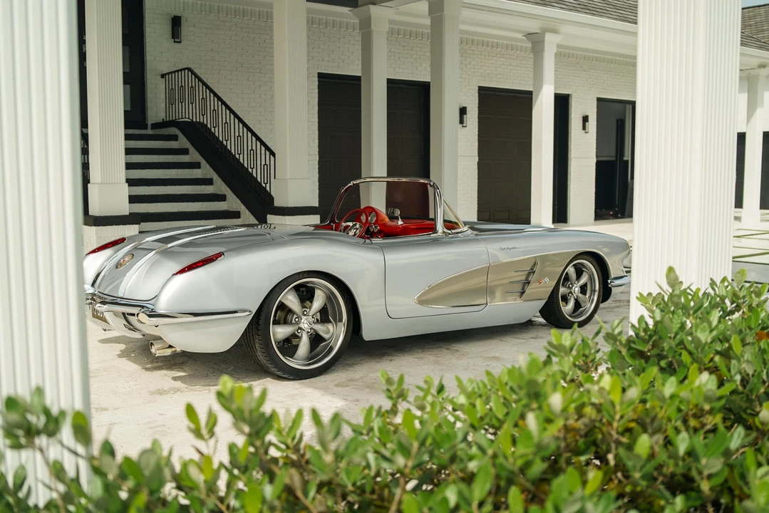 Chevrolet Corvette C1 - Image 18 of 31