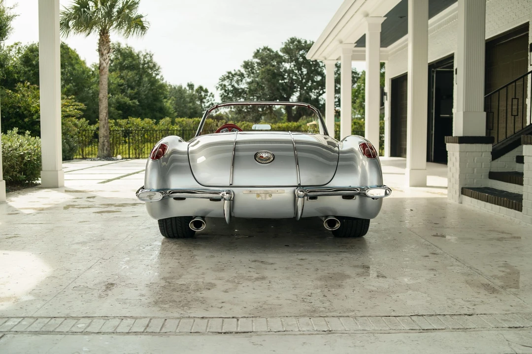 Chevrolet Corvette C1 - Image 25 of 31
