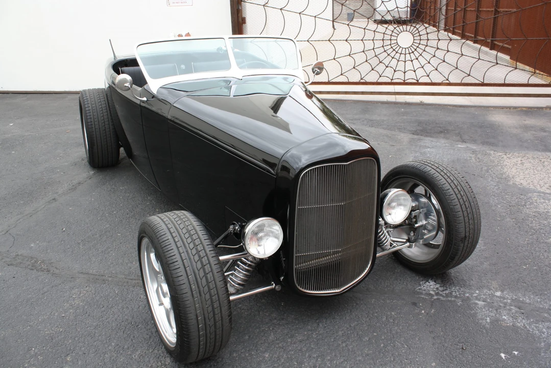 Ford Hot Rod - Image 10 of 31