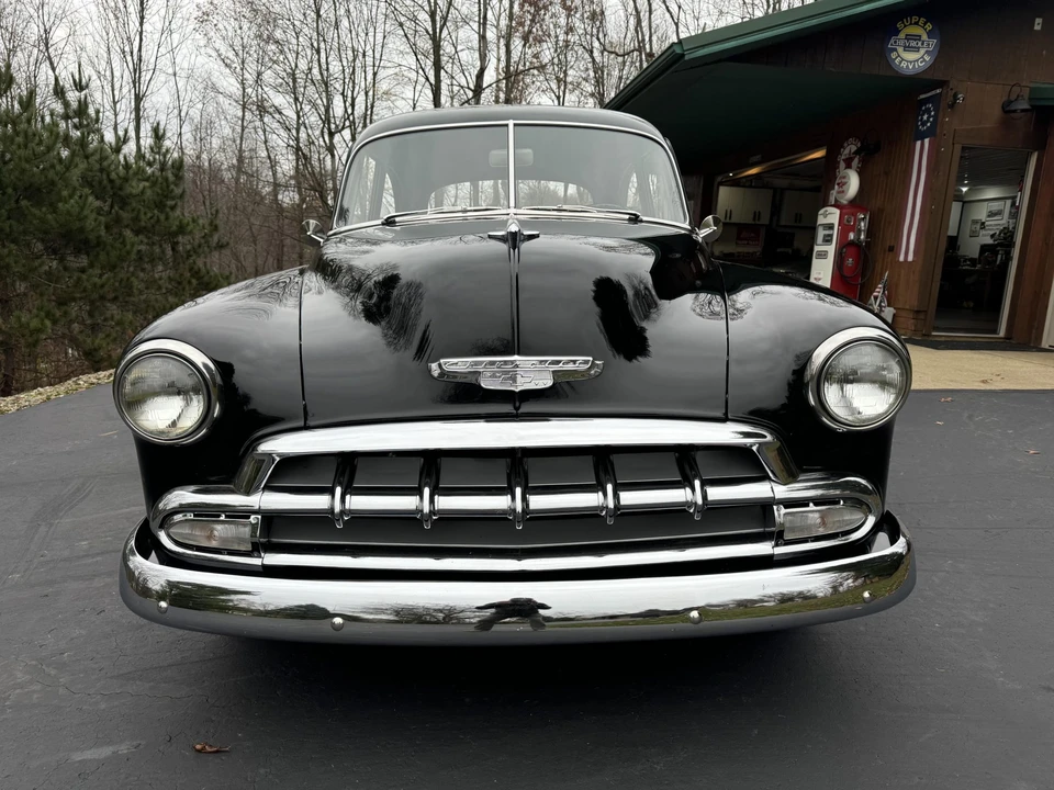 1952 Chevrolet Special & Deluxe & Fleetline - Image 17 of 31