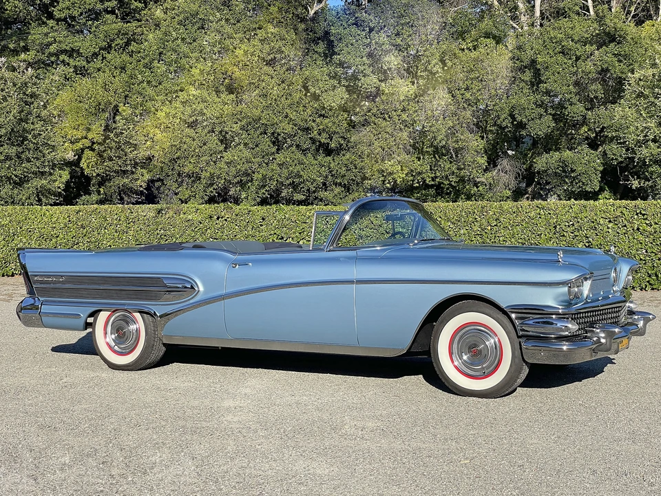 1958 Buick Roadmaster - Image 11 of 31