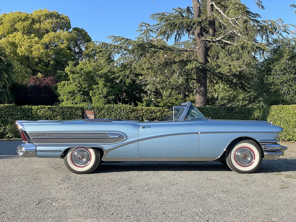 1958 Buick Roadmaster - Image 15 of 31