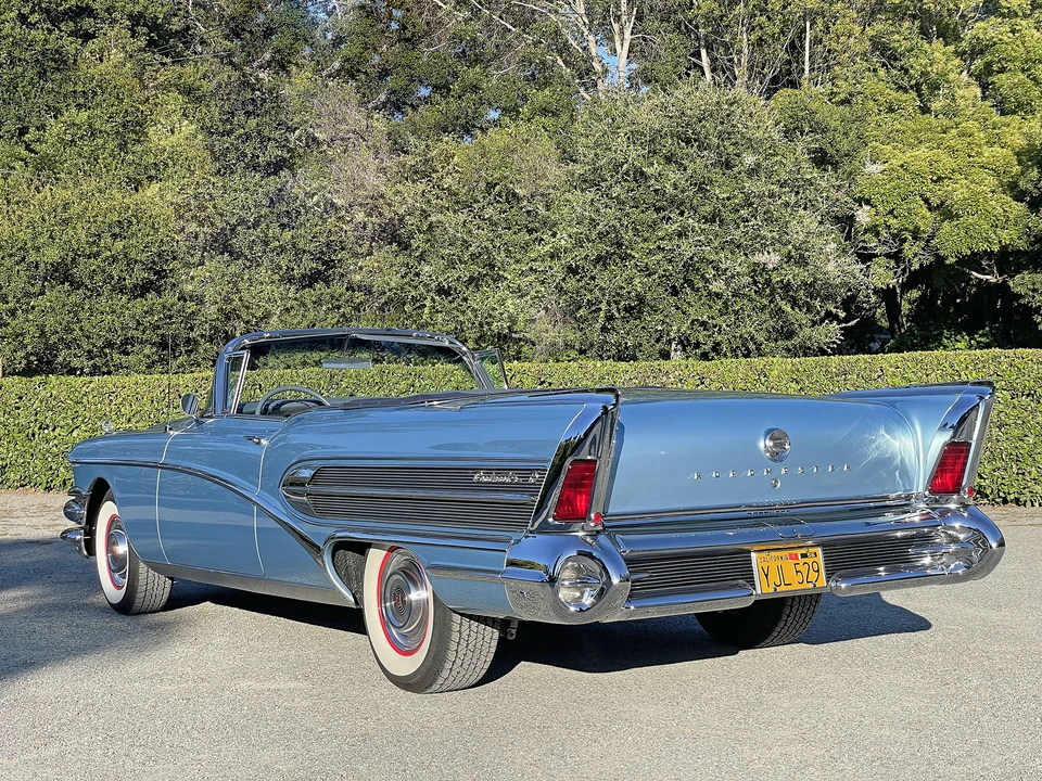 1958 Buick Roadmaster - Image 24 of 31