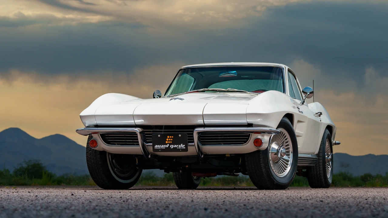 1964 Chevrolet Corvette C2 - Image 2 of 31