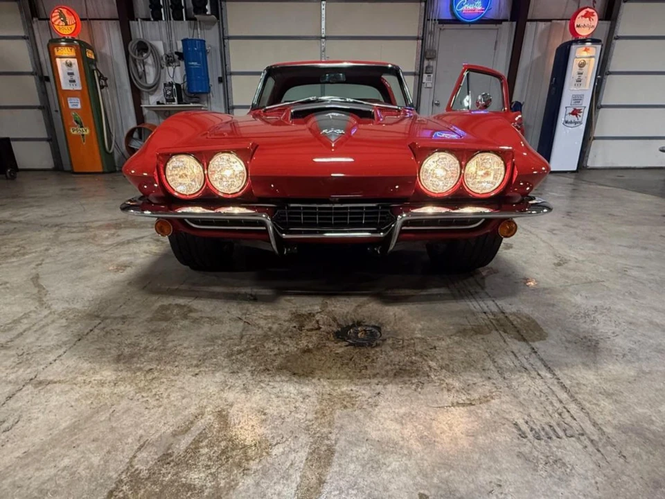 1967 Chevrolet Corvette C2 - Image 24 of 31