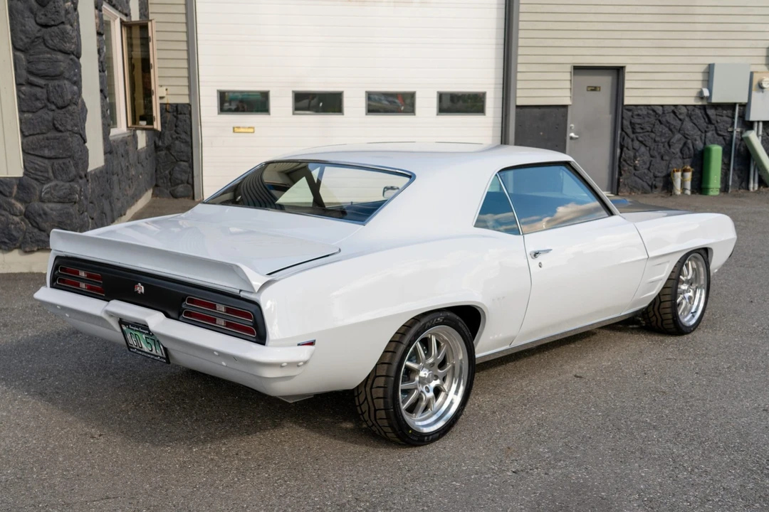 1969 Pontiac Firebird 1st Gen - Image 10 of 31