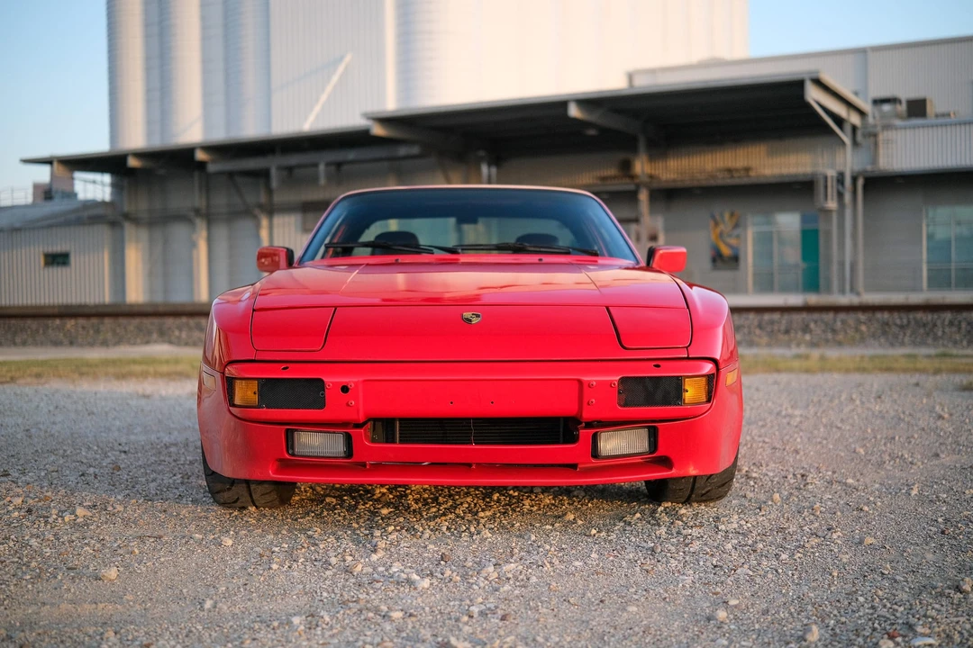 1986 Porsche 944 - Image 9 of 31