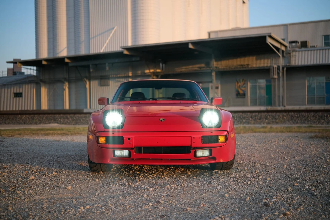 1986 Porsche 944 - Image 8 of 31