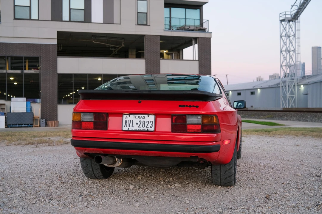 1986 Porsche 944 - Image 17 of 31