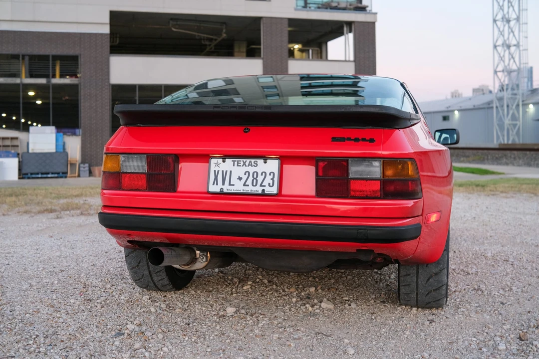 1986 Porsche 944 - Image 18 of 31