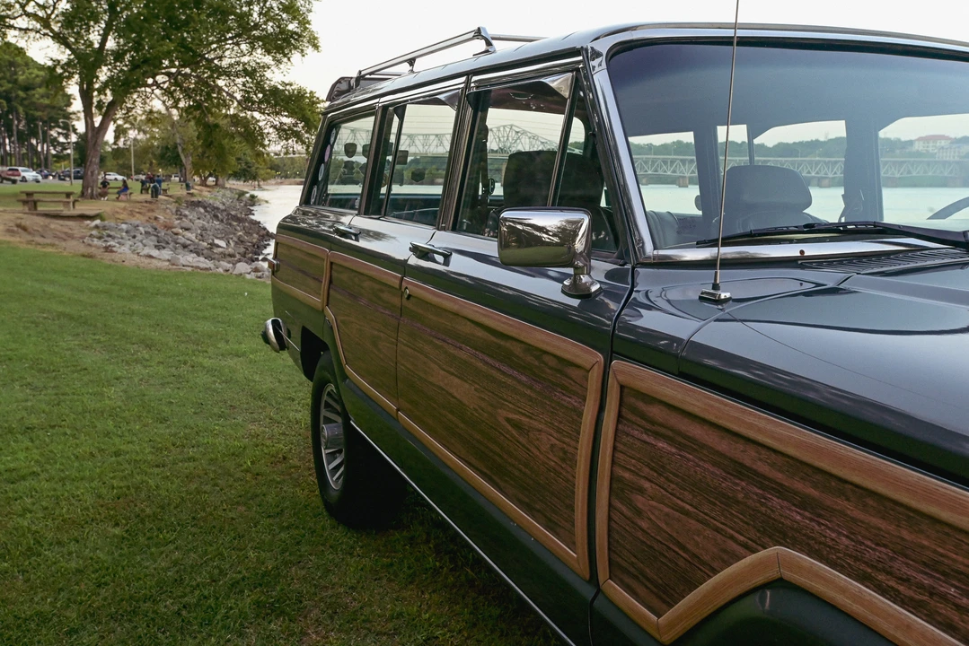 1988 Jeep SJ Grand Wagoneer - Image 31 of 31