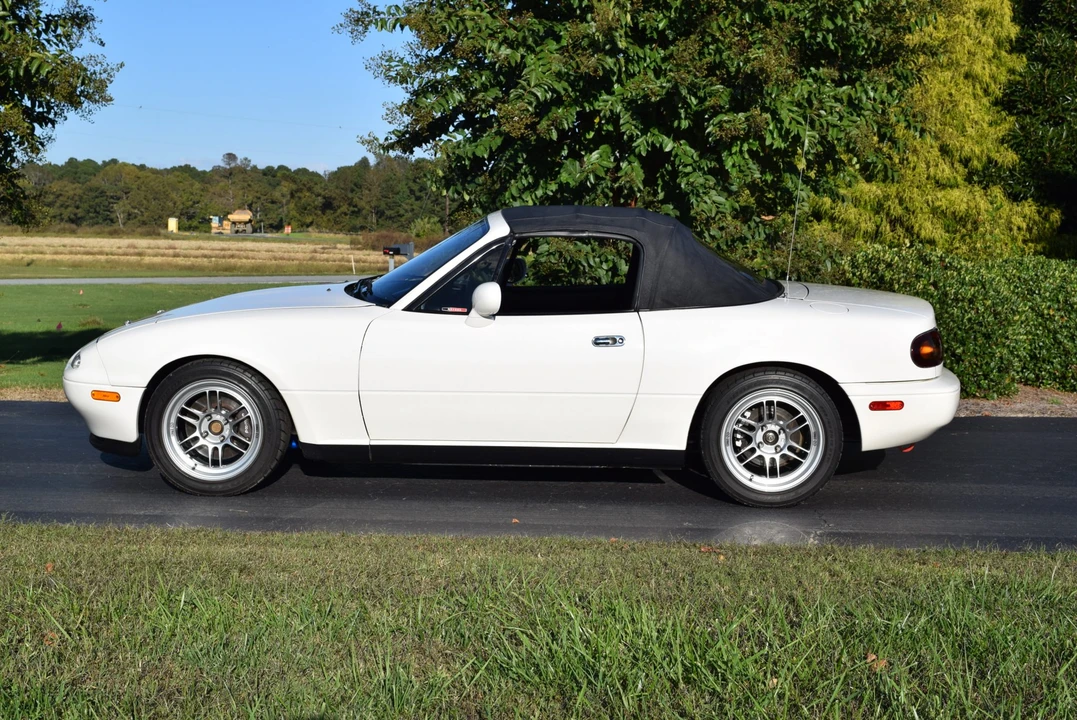 1994 Mazda NA MX-5 Miata - Image 29 of 31