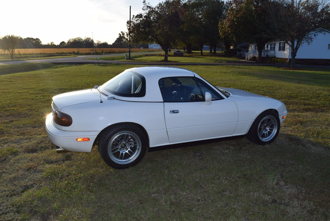 1994 Mazda NA MX-5 Miata - Image 25 of 31