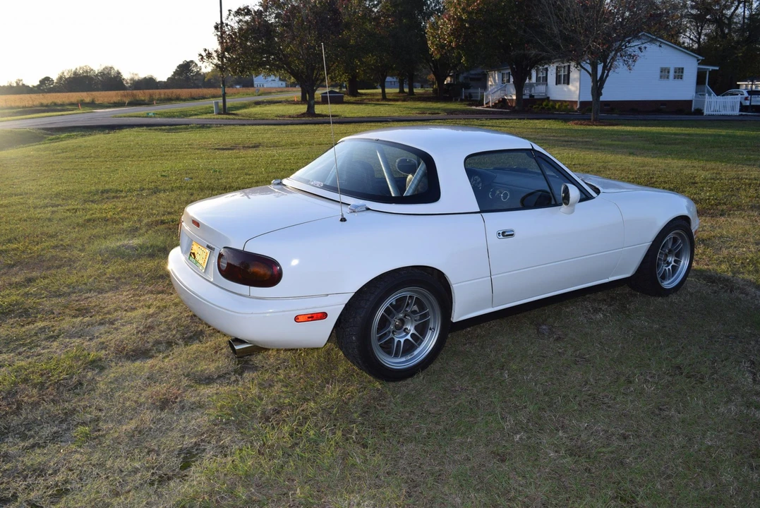 1994 Mazda NA MX-5 Miata - Image 28 of 31